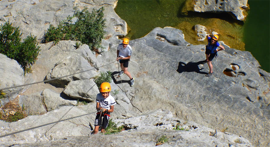 Initiation escalade enfant 6 à 13 ans - Le Signal, centre aquasportif des  Saisies