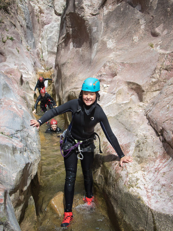 découverte du canyoning avec des adolescents