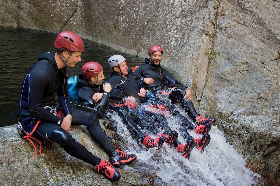 Aventure en famille dans les Pyrénées-Orientales à la via ferrata Pichona à Saint-Paul-de-Fenouillet