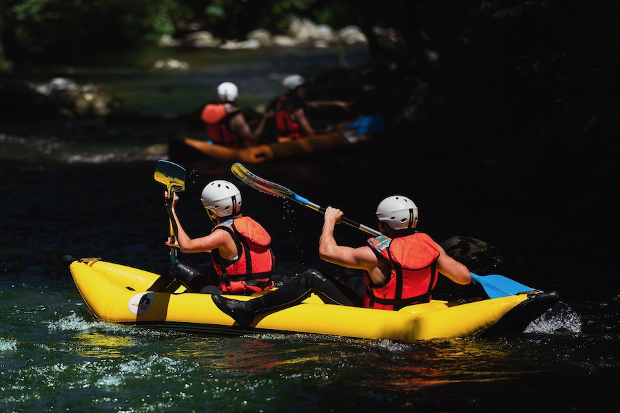 Découvrir le rafting sur l’Aude en toute sécurité un guide expérimenté