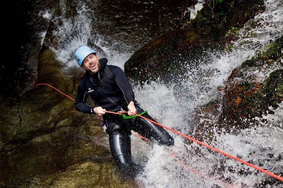 Découvrir le rafting sur l’Aude en toute sécurité un guide expérimenté