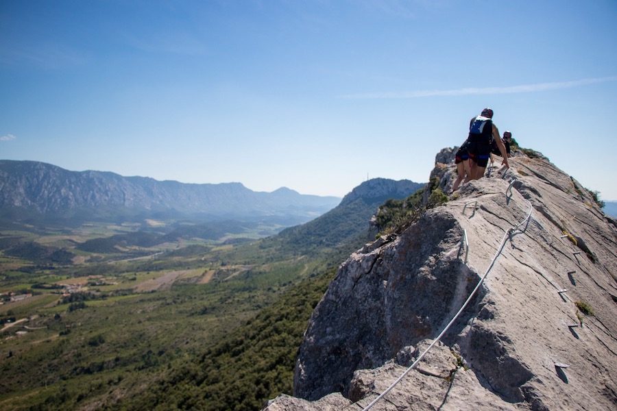 Aventure en famille dans les Pyrénées-Orientales à la via ferrata Pichona à Saint-Paul-de-Fenouillet