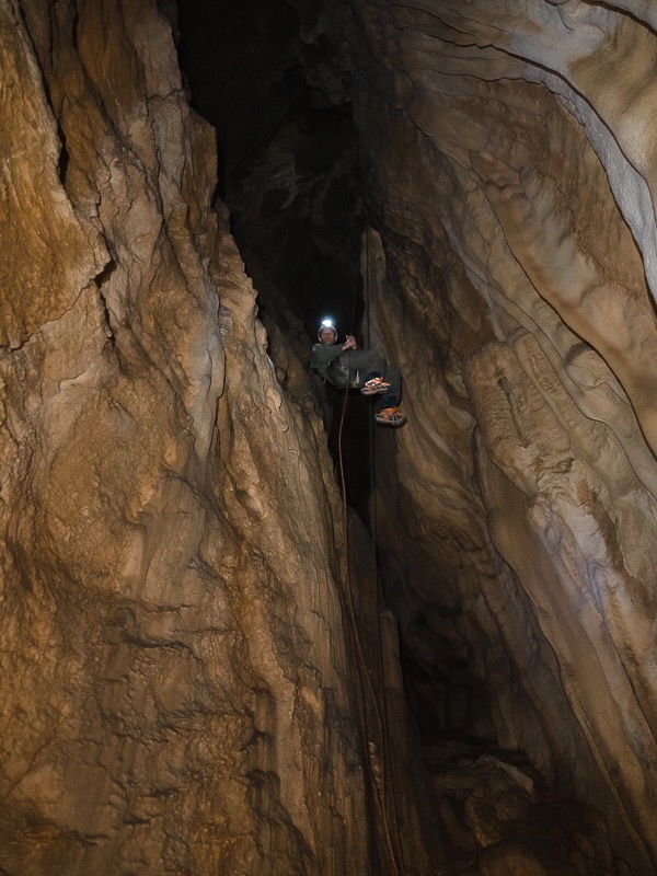 speleologie traversée english