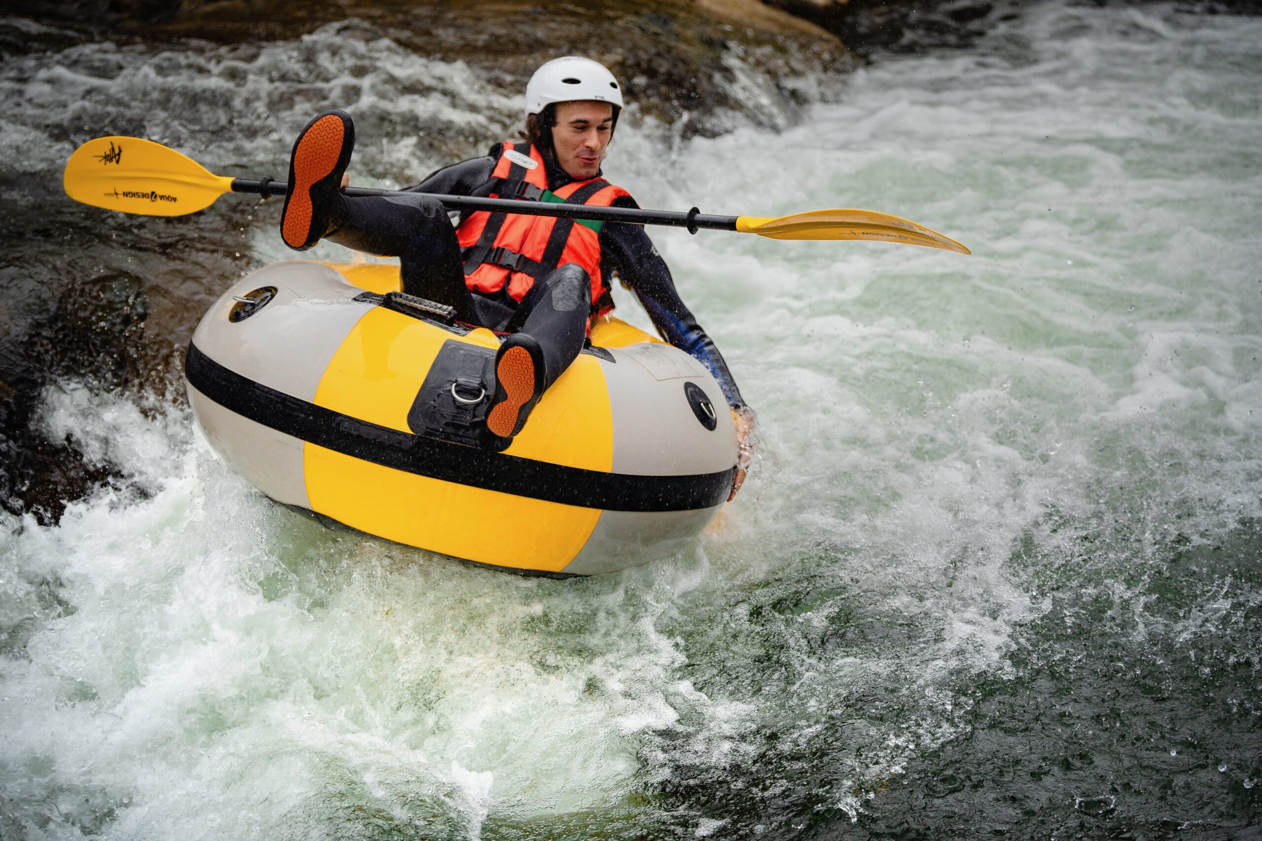 Découverte du tubing sur l'Aude en famille avec des enfants proche de Limoux