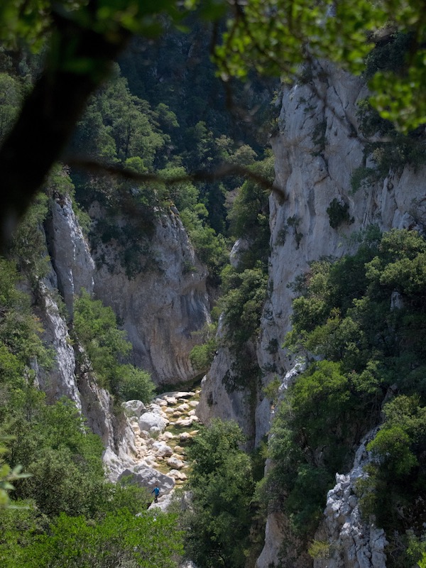 descendre les gorges de galamus en Occitanie par un nouvel itinéraire
