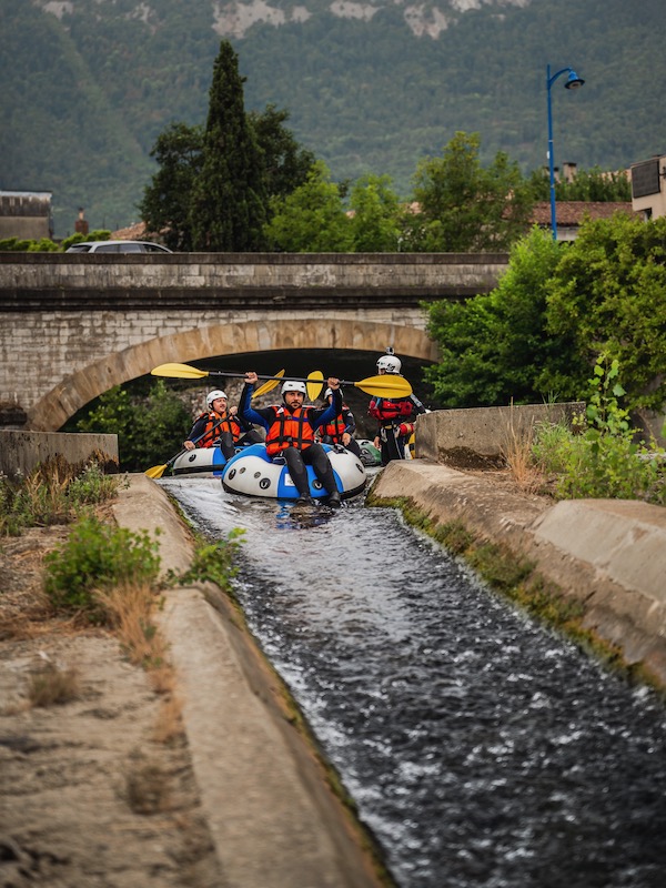 tubing english